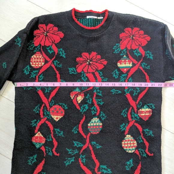 Vintage Christmas Sweater - Picture 3 of 6